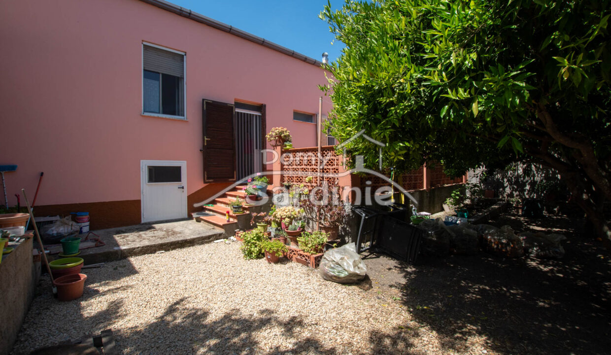 Dum na prodej v Bulzi-44