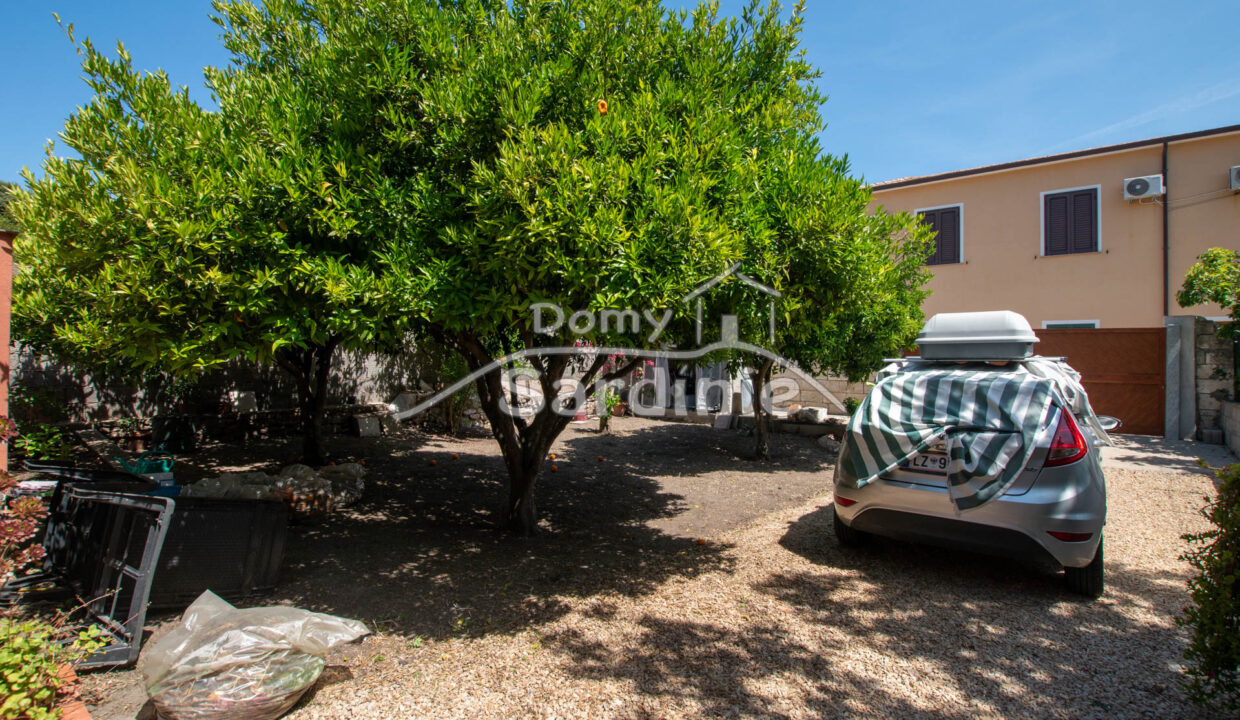 Dum na prodej v Bulzi-45