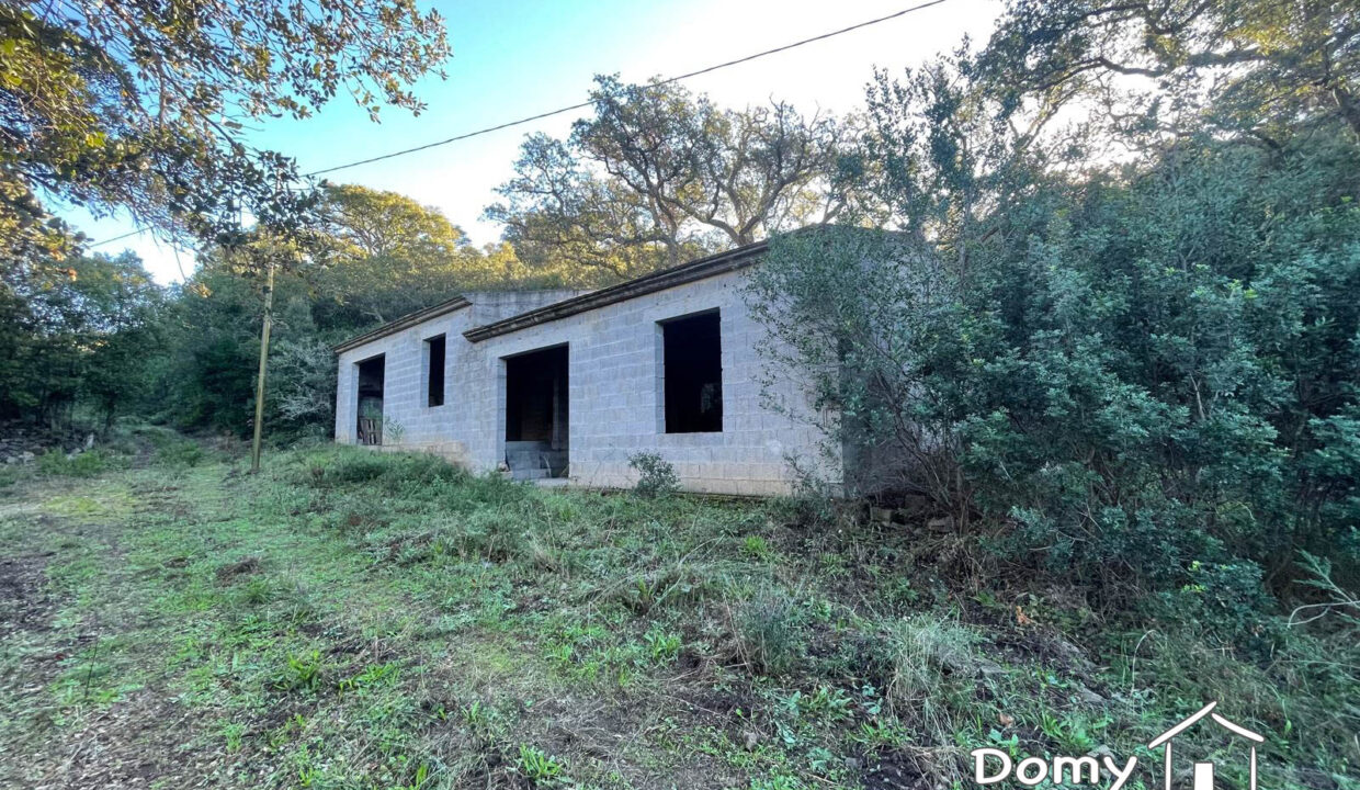 Farmářský dům na prodej na Sardinii-34