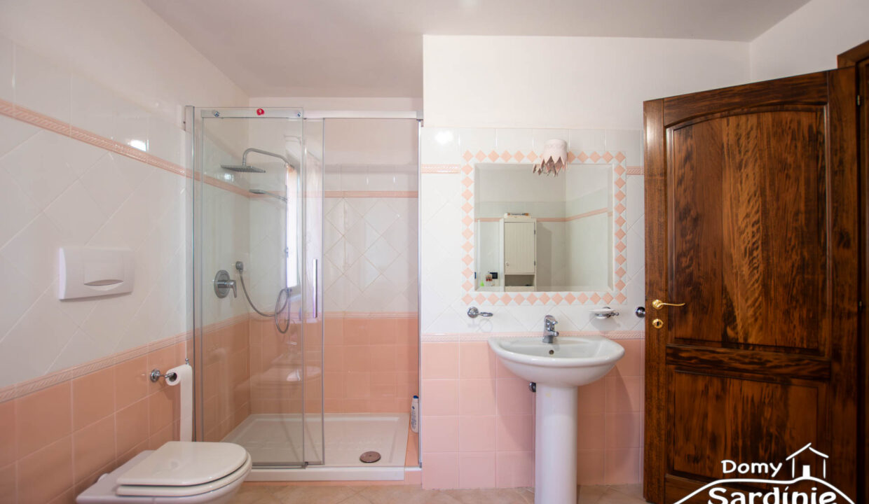 Vila na prodej na Sardinii-34