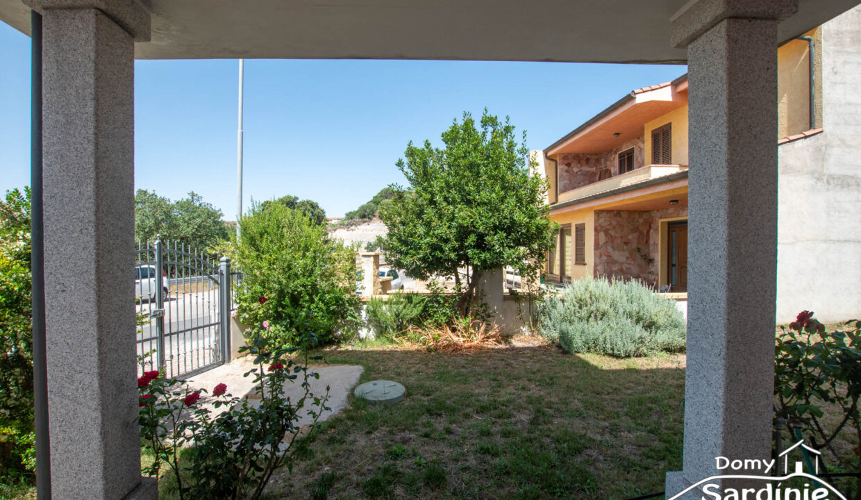 Vila na prodej na Sardinii-75