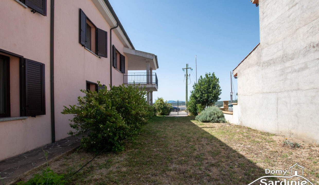 Vila na prodej na Sardinii-79