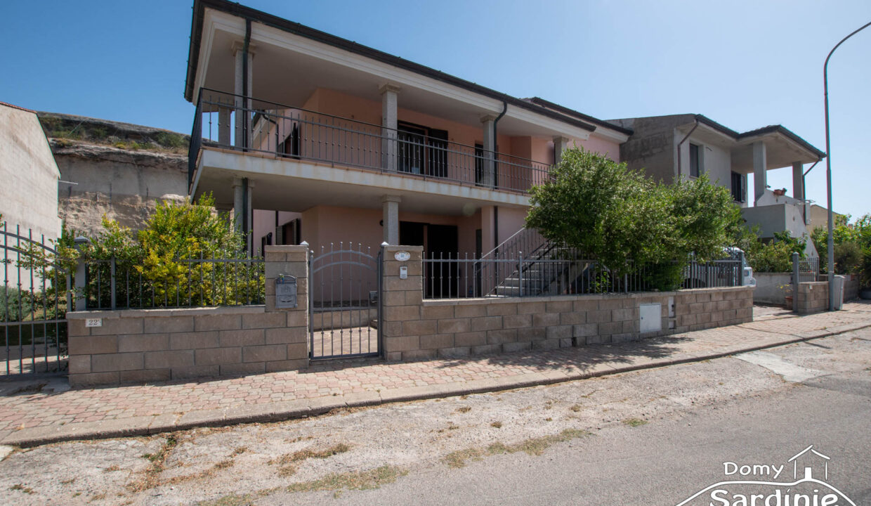 Vila na prodej na Sardinii-80